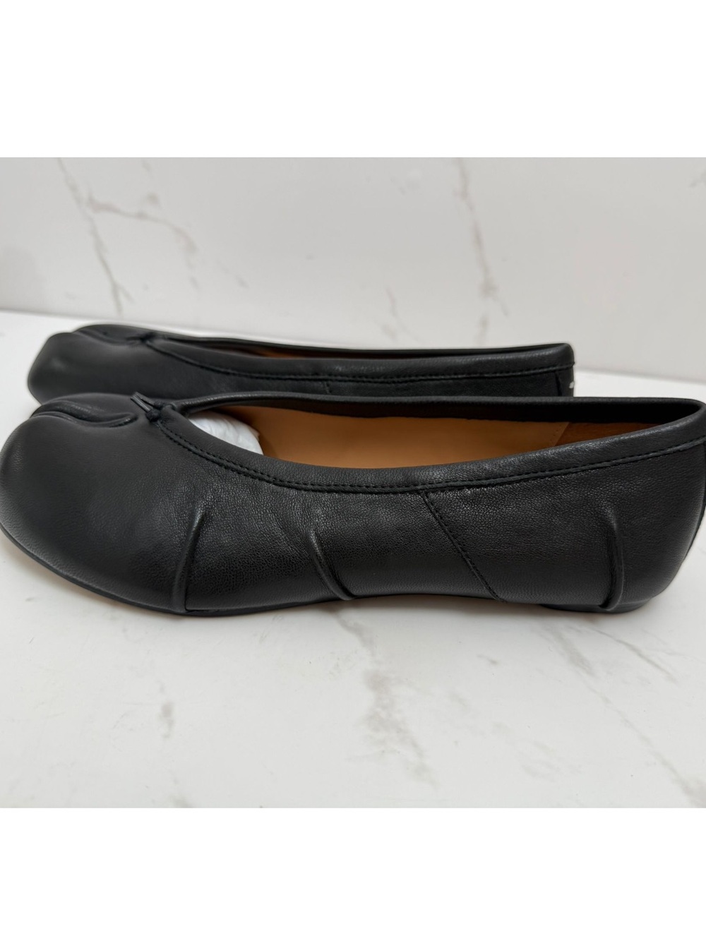 Black Tabi Split-Toe Ballet Flats - Picture 3 of 12